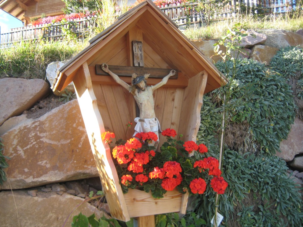 Wegkreuz/Brauchtum und Tradition auf dem Bauernhof