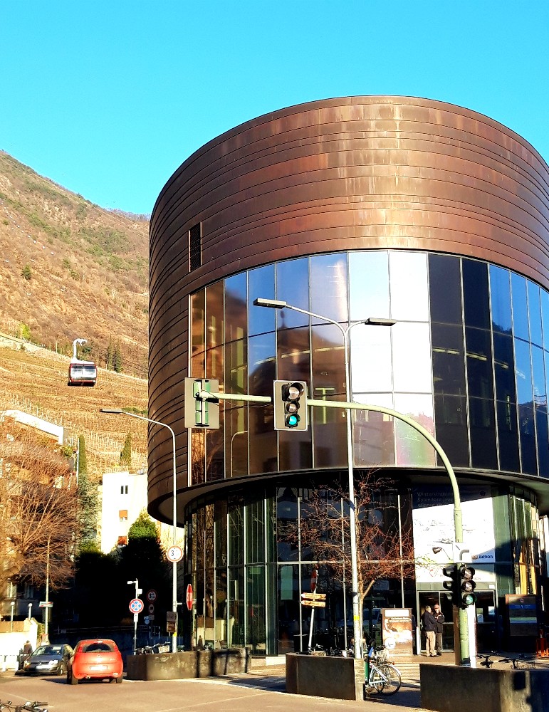 Talstation der Rittner Seilbahn in Bozen