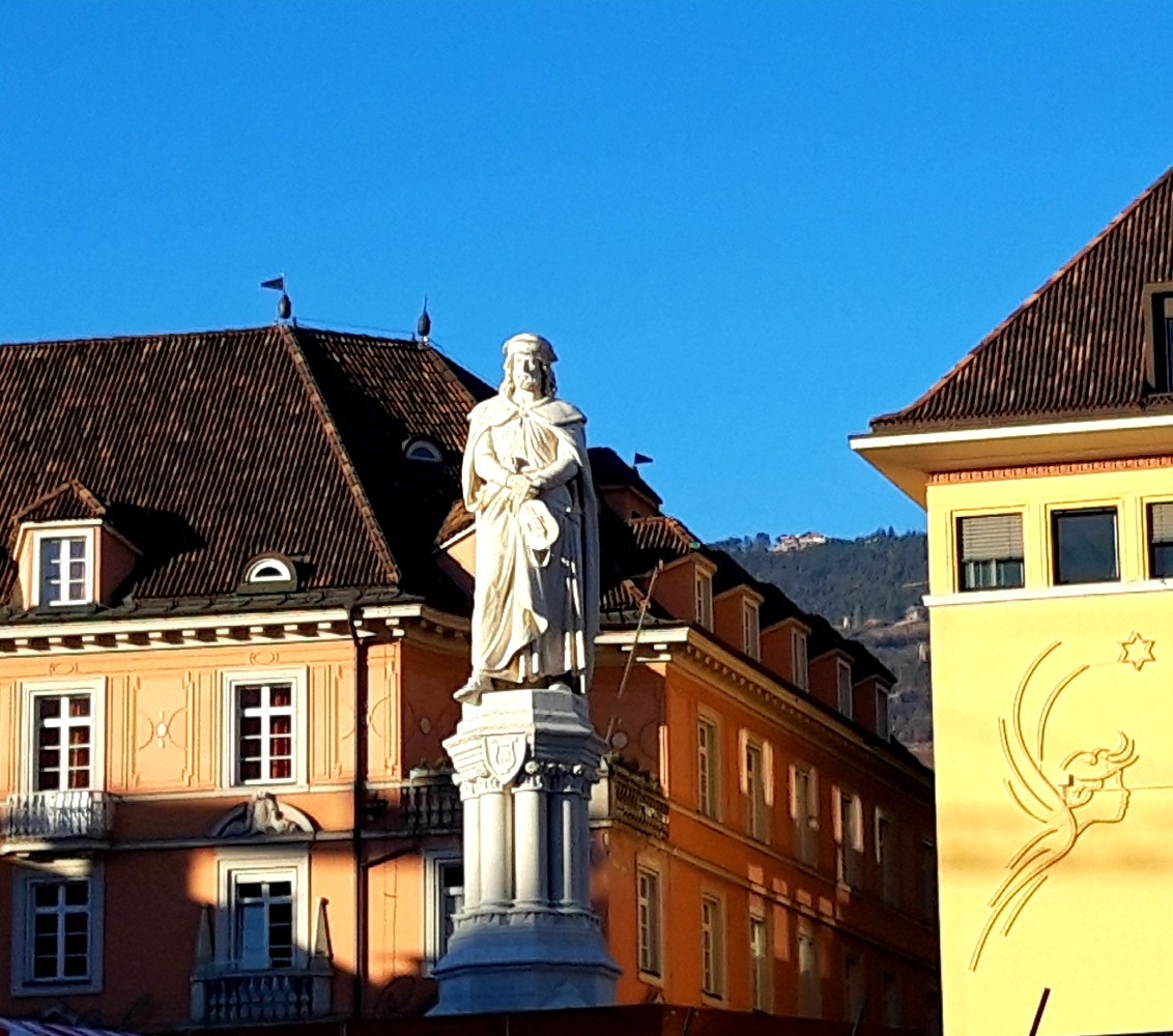 Walther von der Vogelweide am Waltherplatz